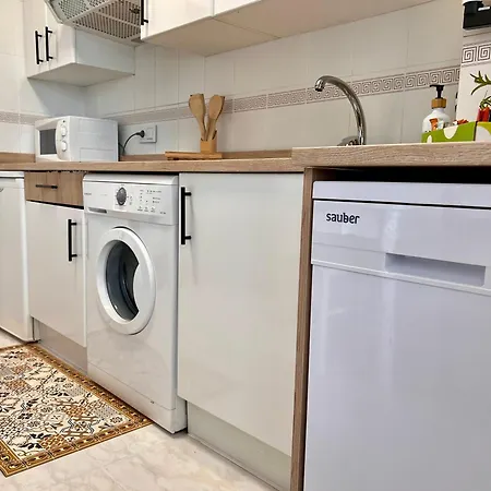 Dama Appartamento Suances